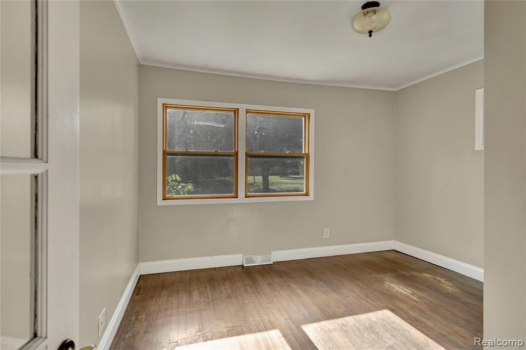2476 Vandekarr Road Owosso, MI 48867 - Photo 21 of 41