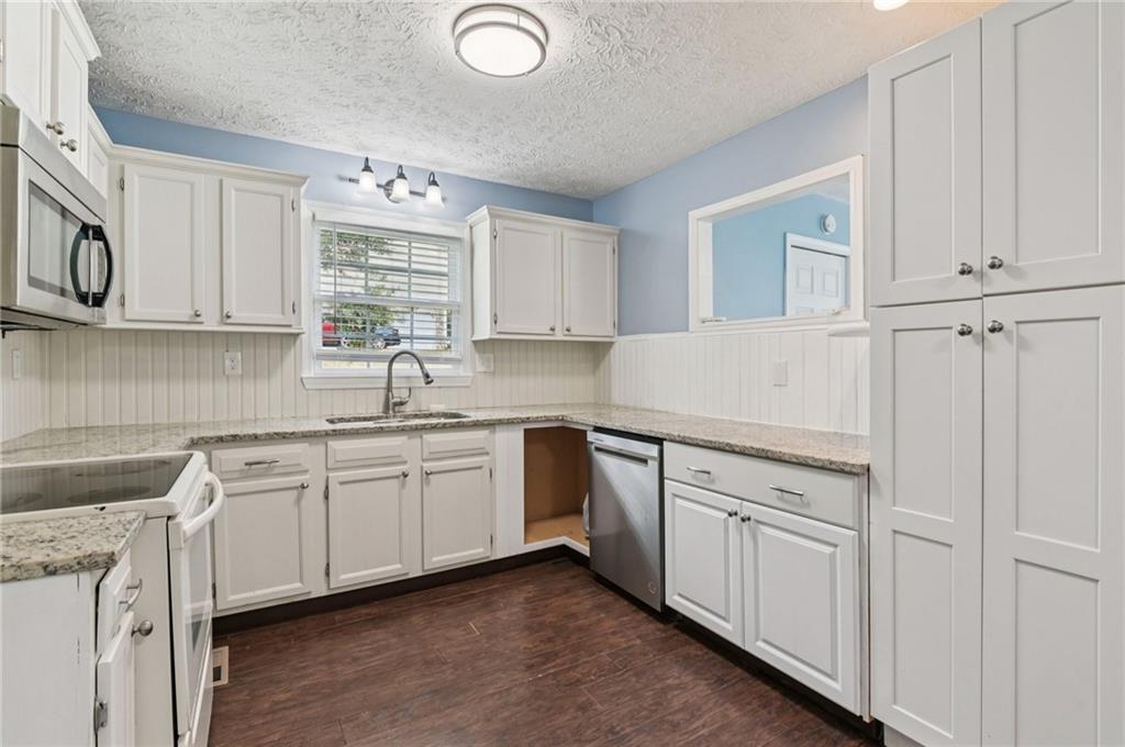 11 Paces Meadows Lane Dallas, GA 30157 - Photo 12 of 36