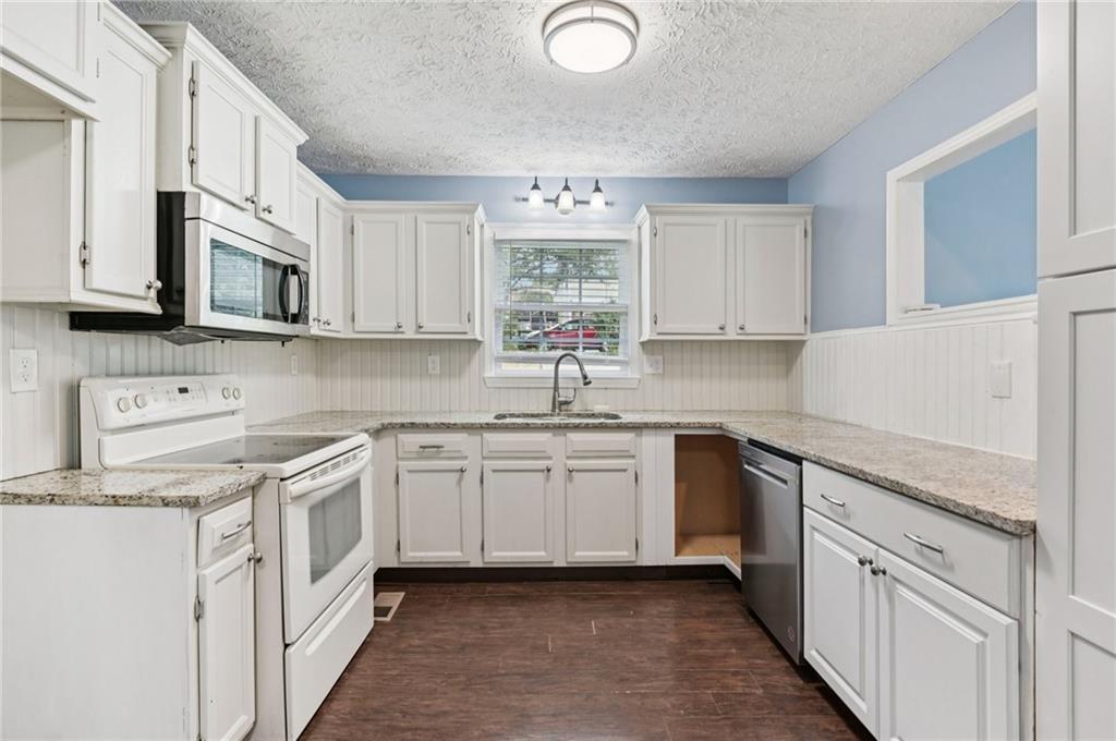 11 Paces Meadows Lane Dallas, GA 30157 - Photo 14 of 36