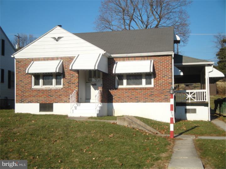 35 Montrose Boulevard Reading, PA 19607 - Photo 2 of 17
