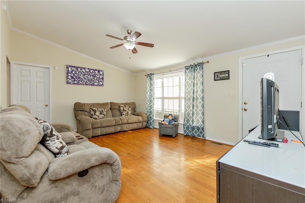 157 Archie Lane Lexington, NC 27295 - Photo 4 of 24 Gallery Image 4
