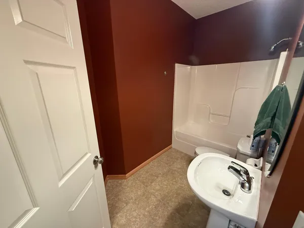 $275,000 | 934 Serenity Circle, Young America, MN 55397