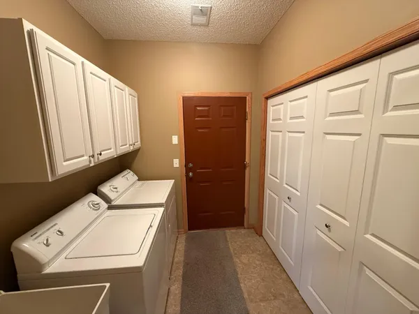 $275,000 | 934 Serenity Circle, Young America, MN 55397