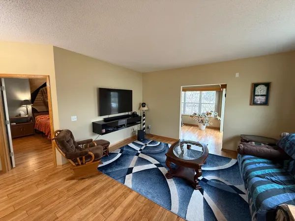 $275,000 | 934 Serenity Circle, Young America, MN 55397