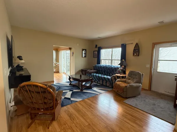 $275,000 | 934 Serenity Circle, Young America, MN 55397