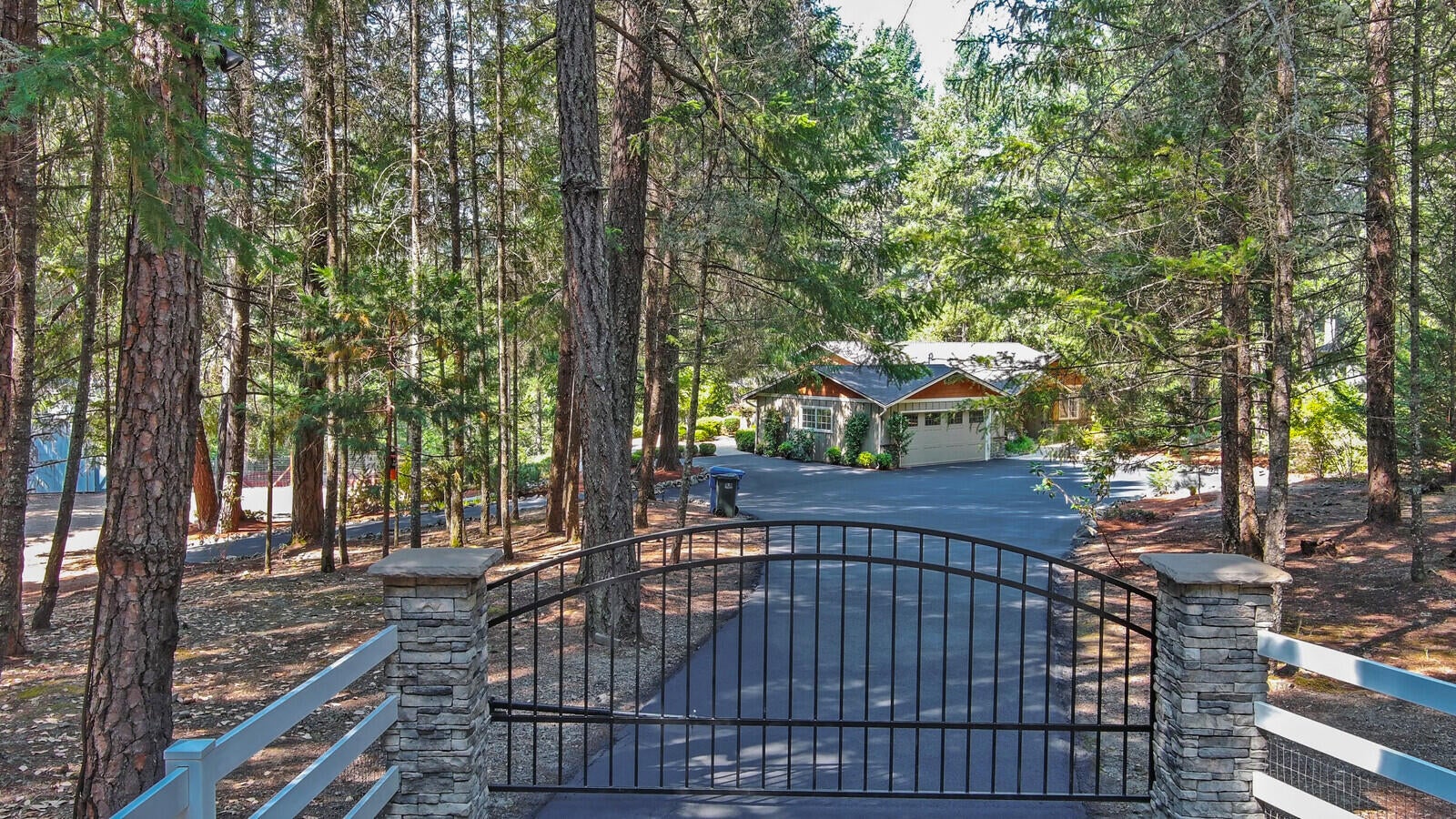 8769 North Applegate Road Grants Pass, OR 97527 - Photo 44 of 54 08_NA_8_mls