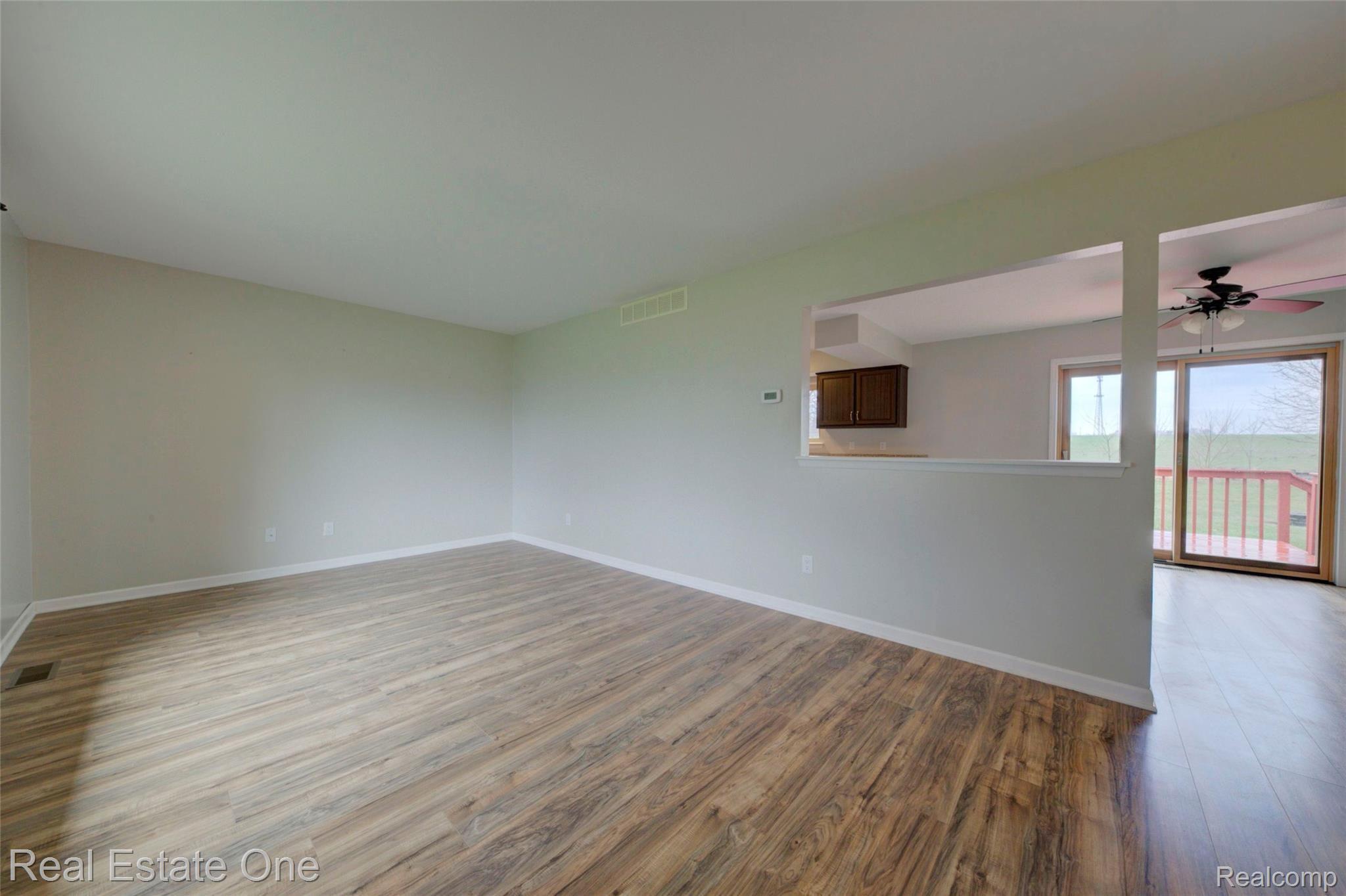 2400 Patterson Lk Road Pinckney, MI 48169 - Photo 11 of 48 4H8A1518_19_20.jpg
