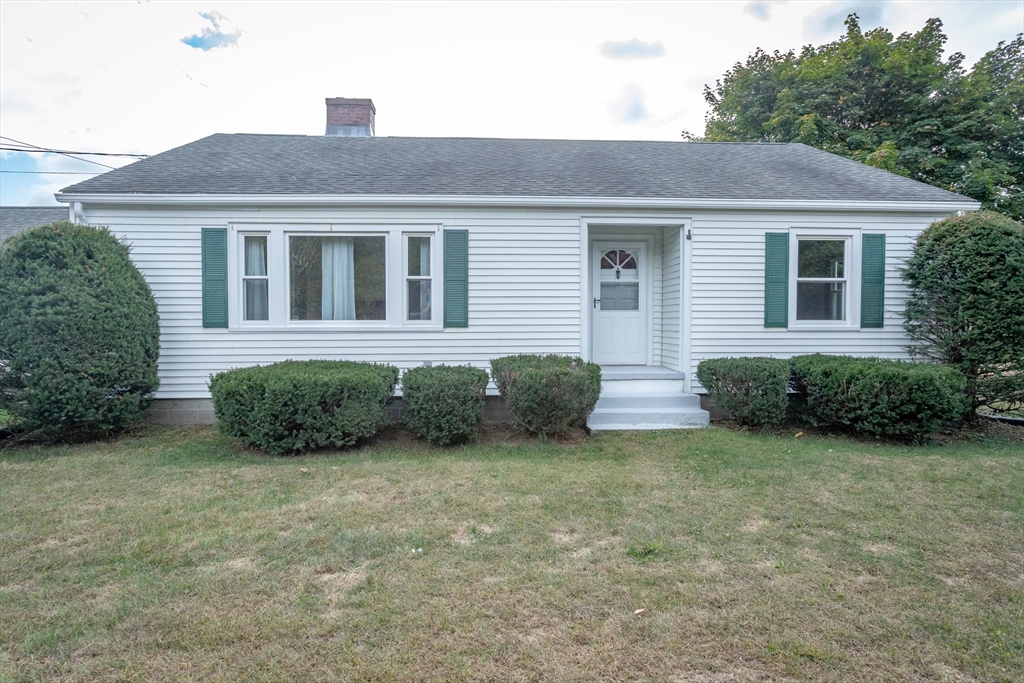 266 Hillside Road Westfield, MA 01085 - Photo 3 of 37 Gallery Image 3