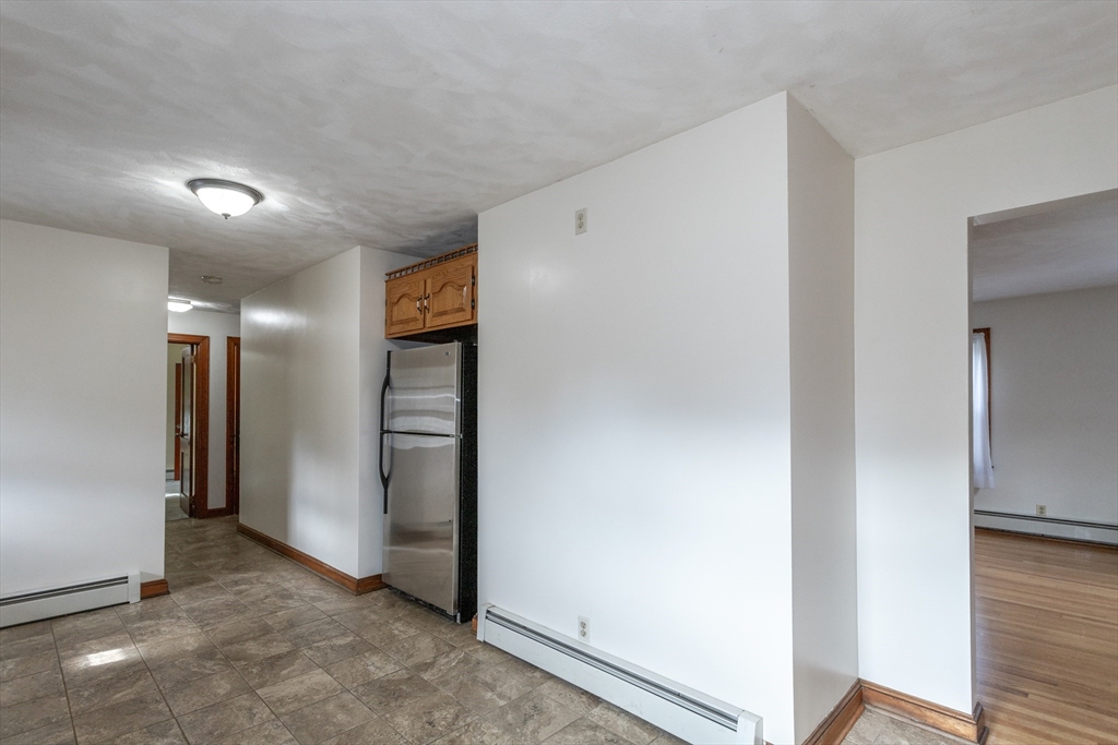 266 Hillside Road Westfield, MA 01085 - Photo 9 of 37 Gallery Image 9