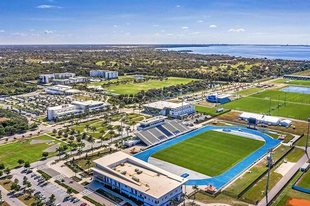 $550,000 | 4503 Coral Lake Drive, Bradenton, FL 34210