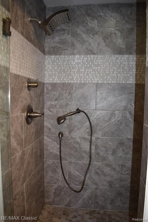 31974 Lahser Road Beverly Hills, MI 48025 - Photo 20 of 40