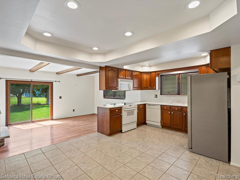 4352 Bernice Road Warren, MI 48091 - Photo 6 of 27