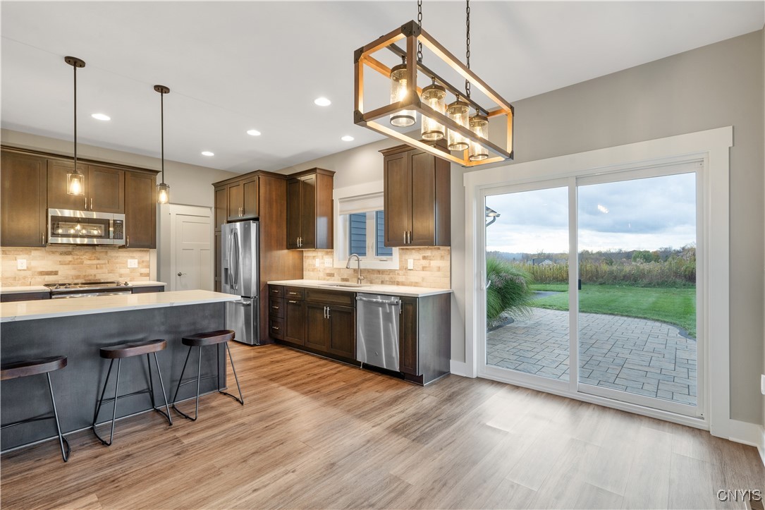 102 Firefly Way Camillus, NY 13031 - Photo 11 of 44