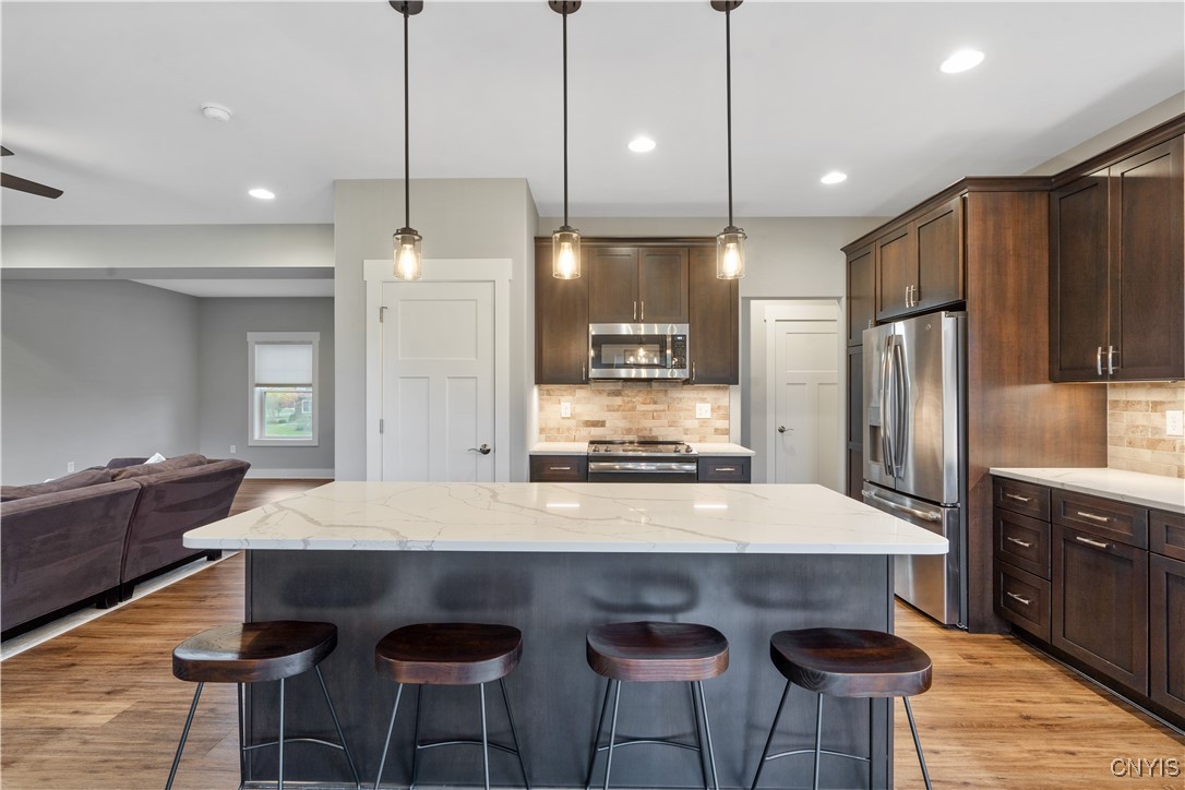 102 Firefly Way Camillus, NY 13031 - Photo 13 of 44