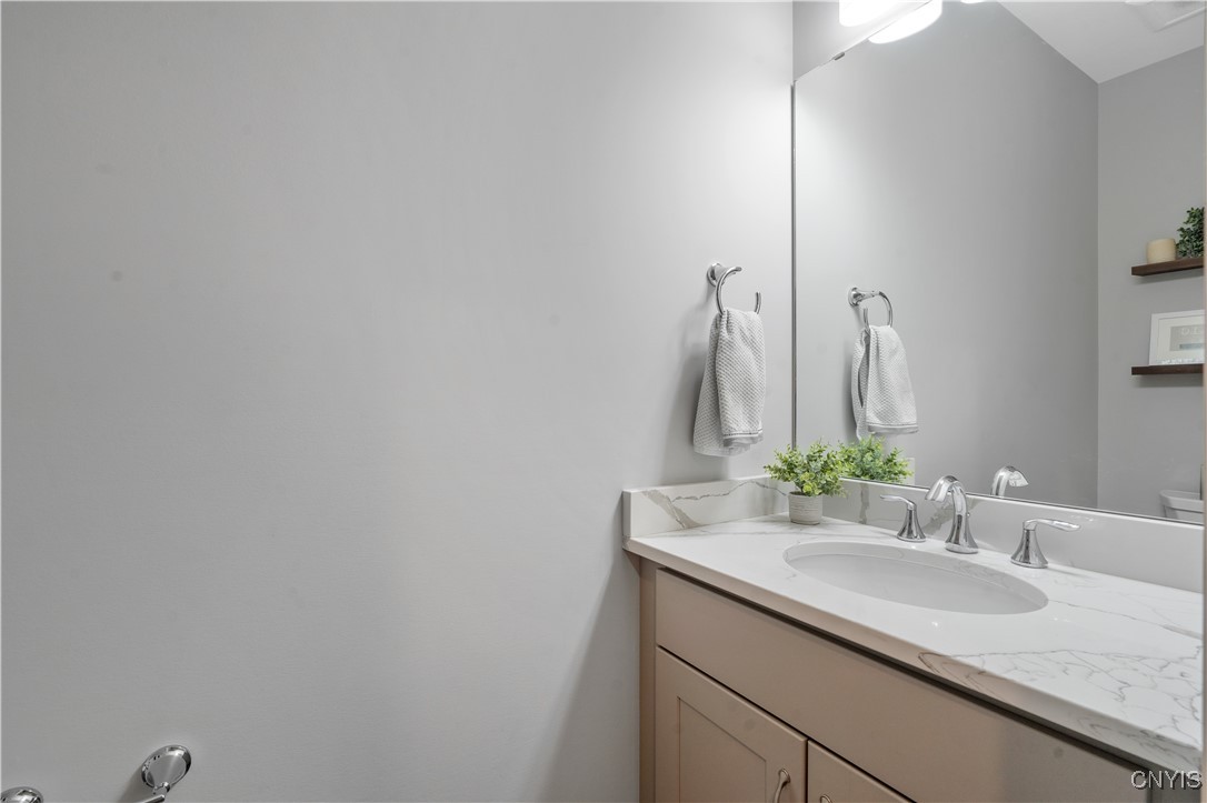 102 Firefly Way Camillus, NY 13031 - Photo 22 of 44