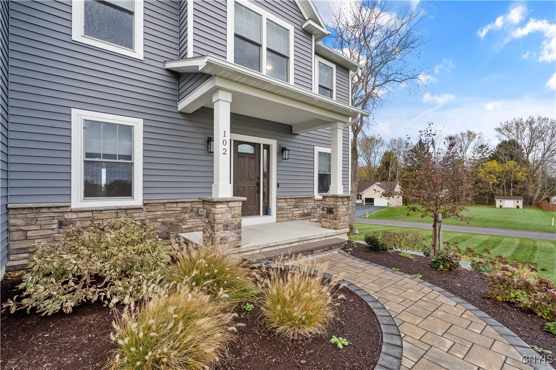 102 Firefly Way Camillus, NY 13031 - Photo 3 of 44