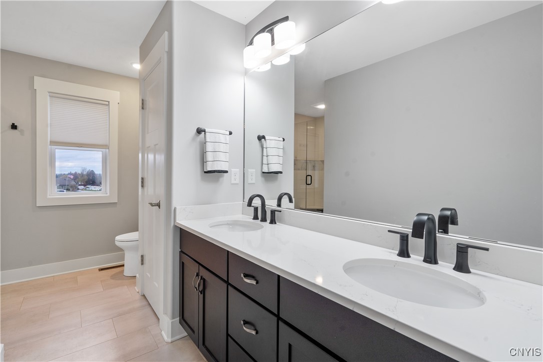 102 Firefly Way Camillus, NY 13031 - Photo 33 of 44