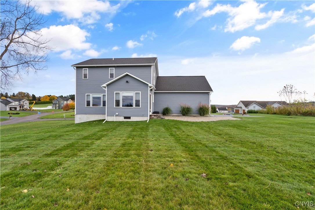 102 Firefly Way Camillus, NY 13031 - Photo 36 of 44