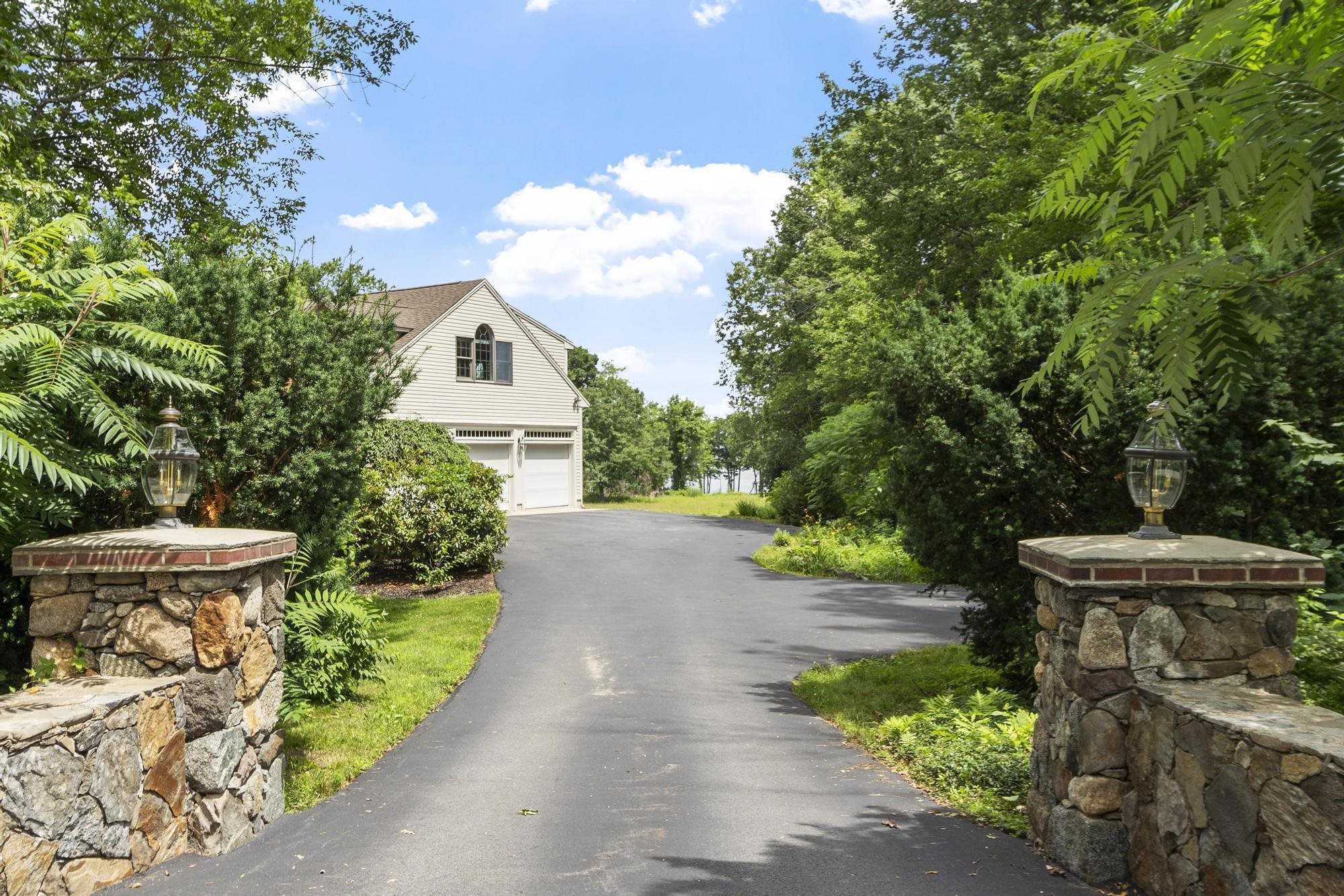 72 Depot Road Stratham, NH 03885 - Photo 3 of 56