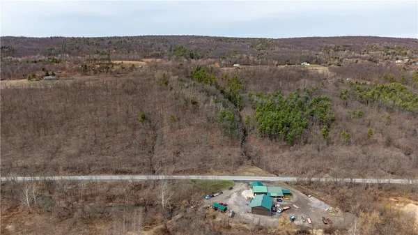 $135,000 | 21 Rt, Naples, NY 14512