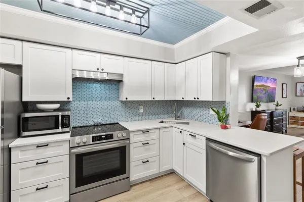 $249,999 | 1028 Apollo Beach Boulevard, Unit 21, Apollo Beach, FL 33572