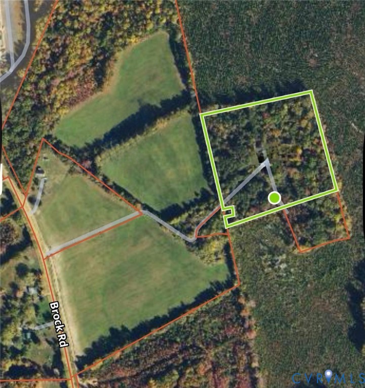 10147 Brock Road Spotsylvania, VA 22553 - Photo 1 of 2 a view of a tennis court