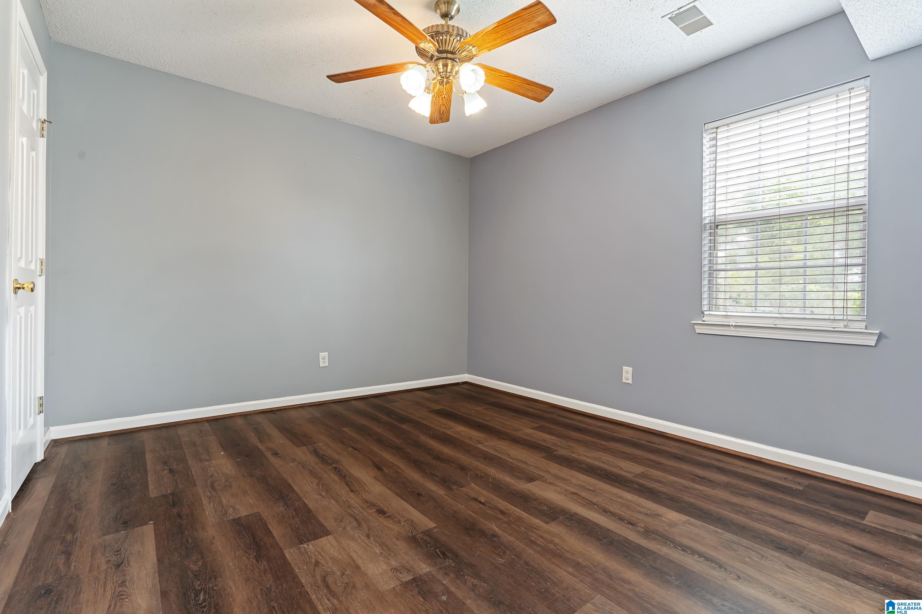 121 Stonehaven Trail Pelham, AL 35124 - Photo 12 of 33