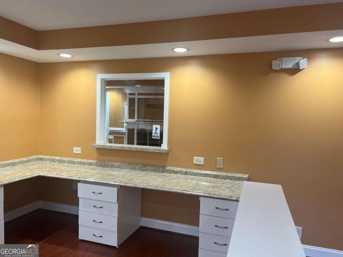 465 Beaver Ruin Road Lilburn, GA 30047 - Photo 10 of 49