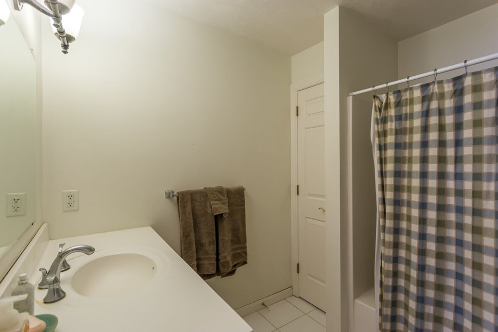 281 Rowley Bridge Road, Unit 5 Topsfield, MA 01983 - Photo 13 of 18 Gallery Image 13
