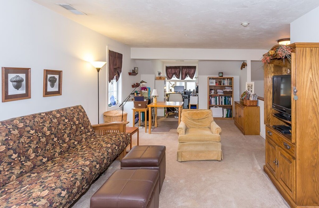 281 Rowley Bridge Road, Unit 5 Topsfield, MA 01983 - Photo 14 of 18 Gallery Image 14