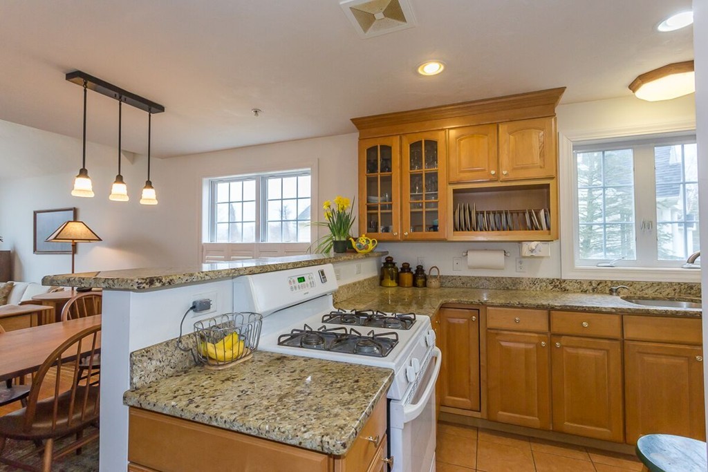 281 Rowley Bridge Road, Unit 5 Topsfield, MA 01983 - Photo 7 of 18 Gallery Image 7