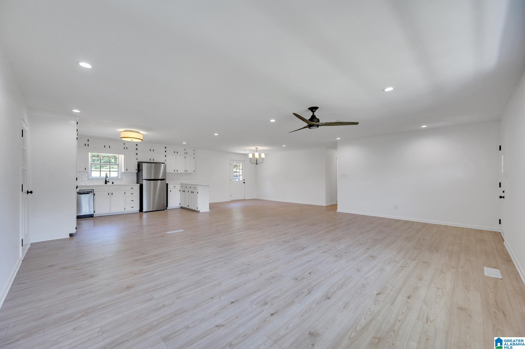 1288 Champion Road Oneonta, AL 35121 - Photo 6 of 34