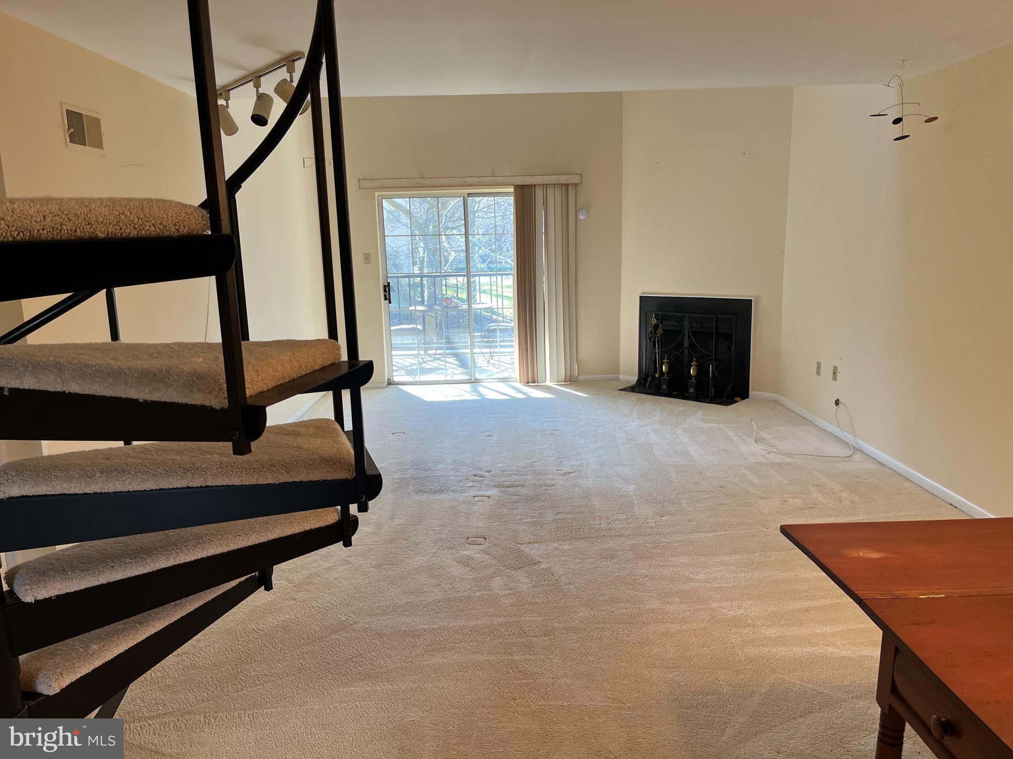 232 Valley Stream Lane Wayne, PA 19087 - Photo 4 of 19
