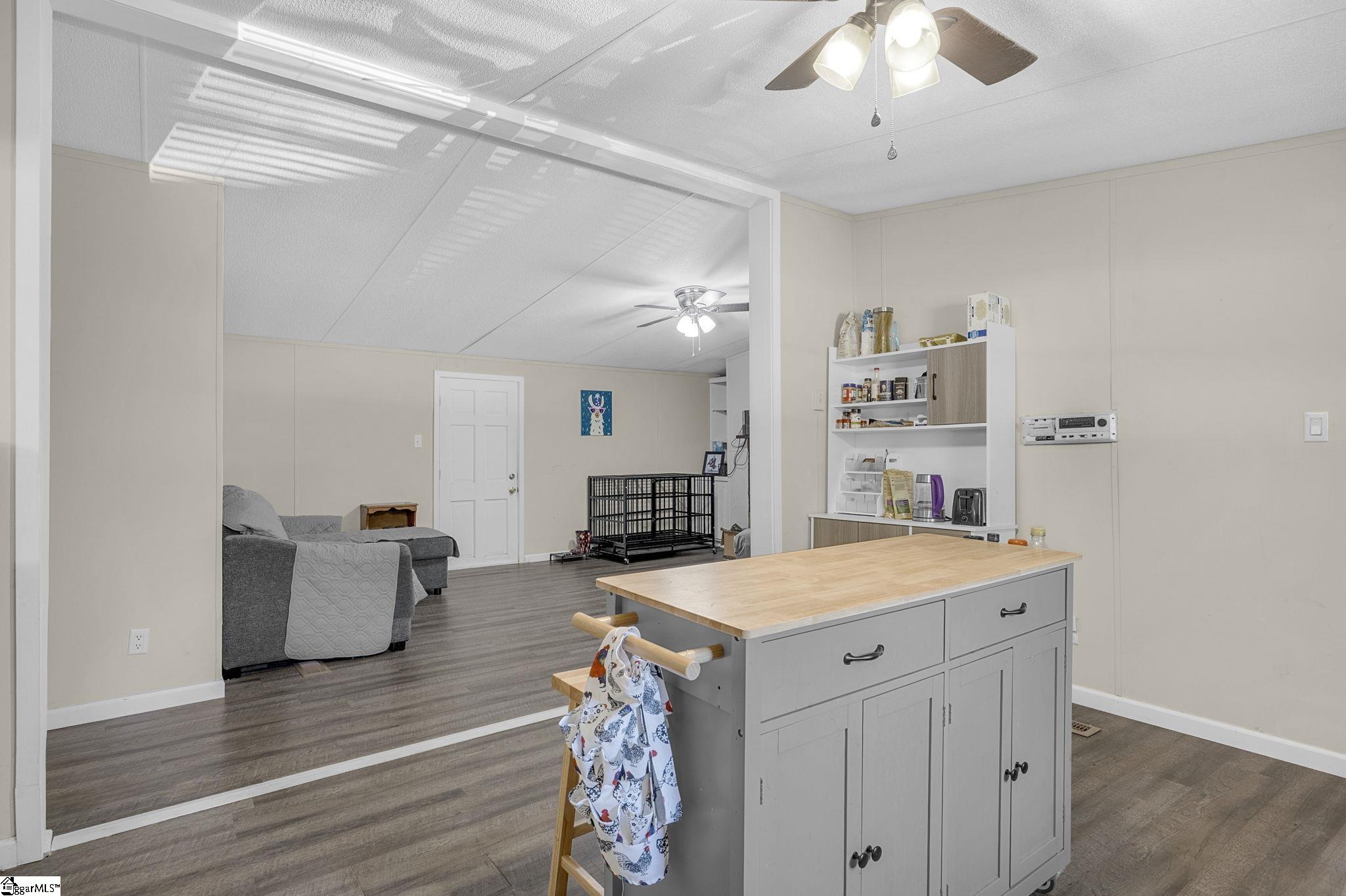 313 West Bagwell Road Liberty, SC 29657 - Photo 16 of 37
