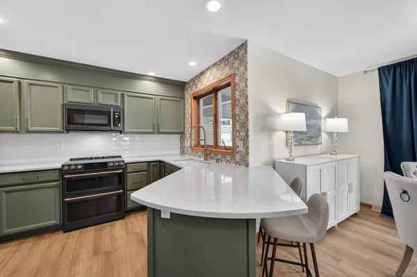 $349,900 | 318 Redruth Drive, Dodgeville, WI 53533