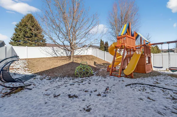 $349,900 | 318 Redruth Drive, Dodgeville, WI 53533