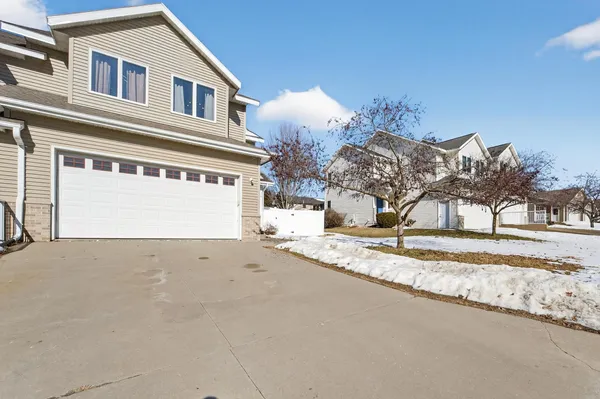 $349,900 | 318 Redruth Drive, Dodgeville, WI 53533