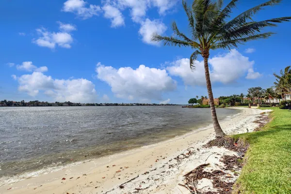 $3,300 | 120 Ocean Cay Way, Hypoluxo, FL 33462