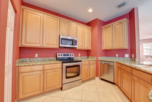 $3,300 | 120 Ocean Cay Way, Hypoluxo, FL 33462