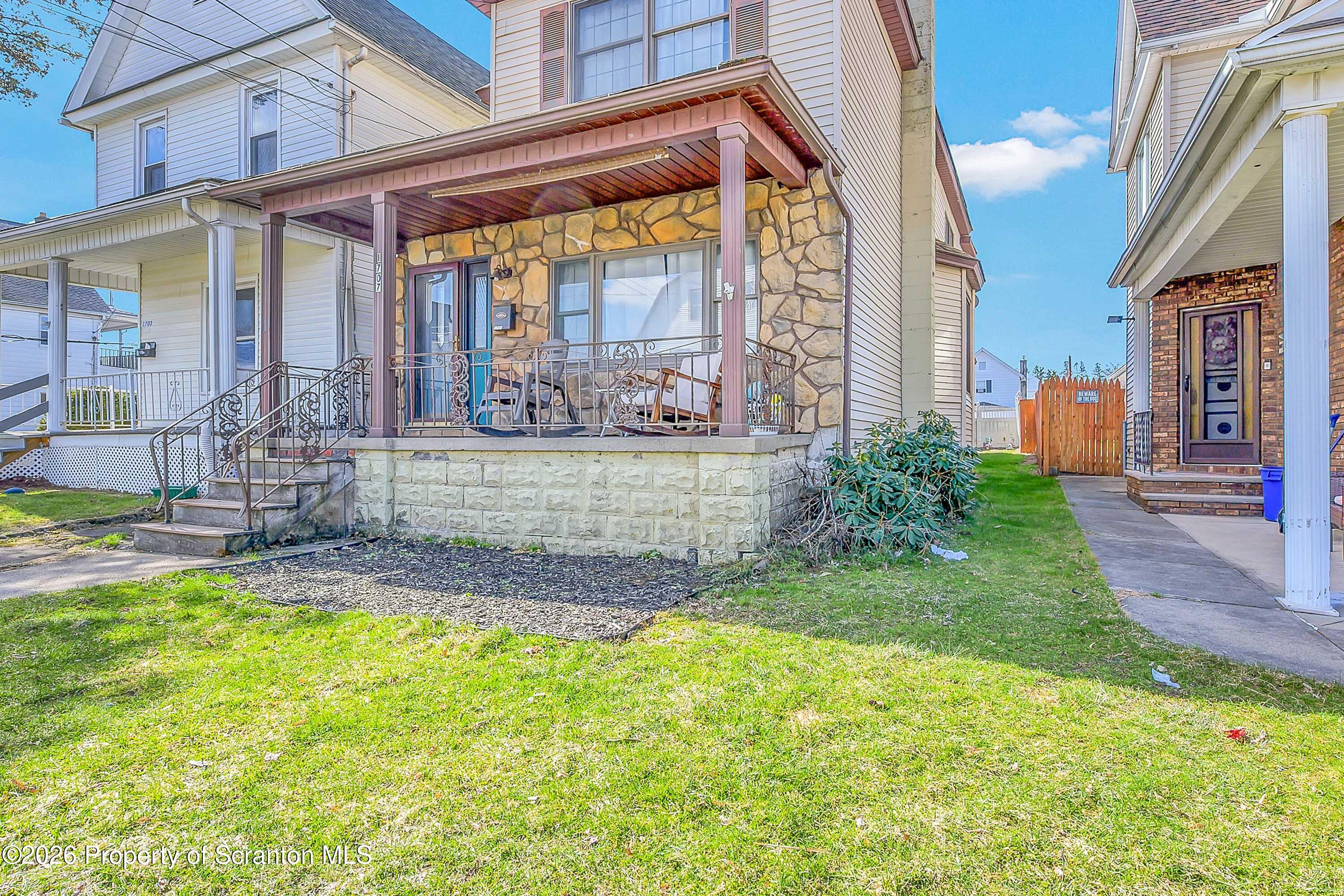 1707 Elizabeth Street Scranton, PA 18504 - Photo 3 of 31 Elizabeth-4