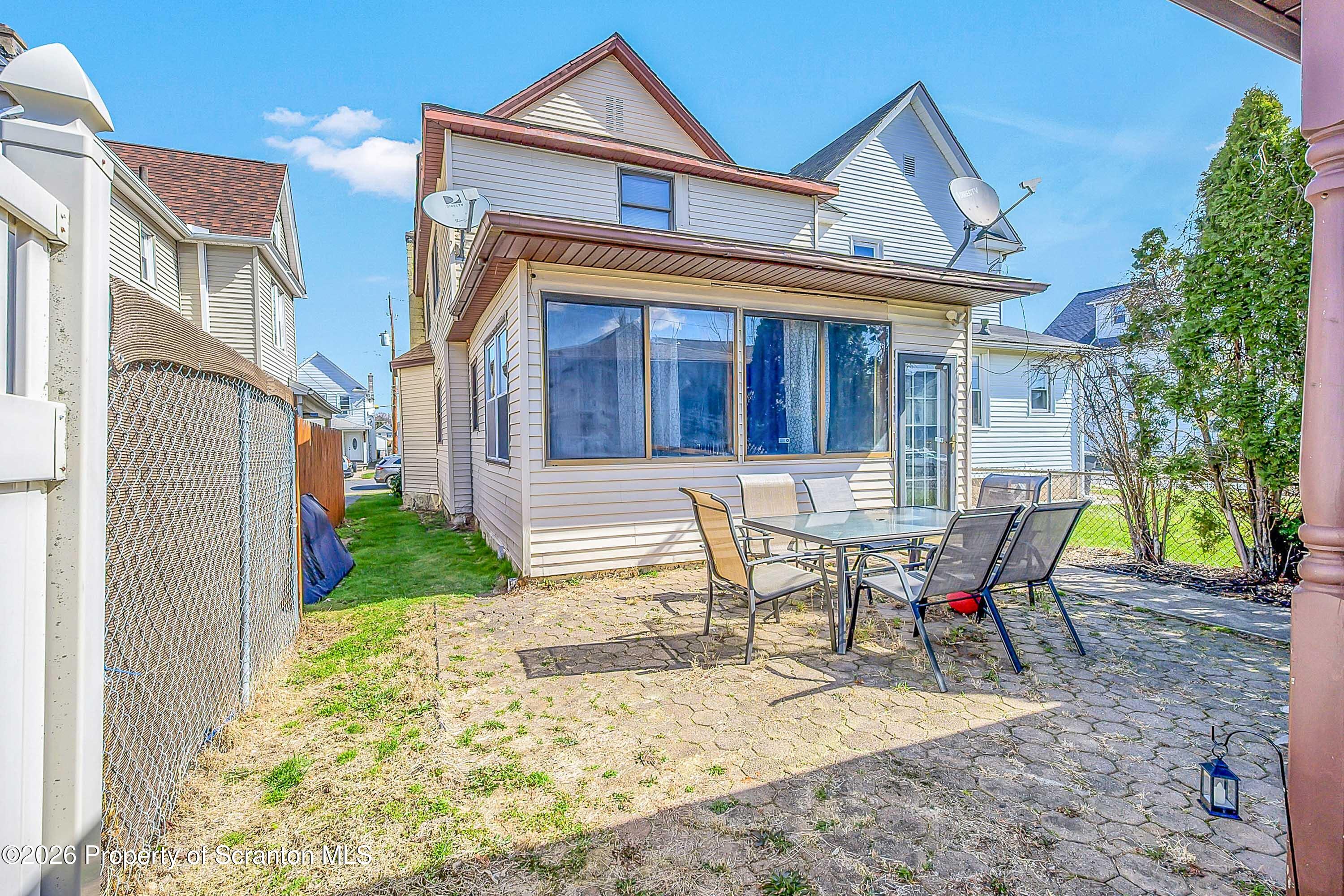 1707 Elizabeth Street Scranton, PA 18504 - Photo 5 of 31 Elizabeth-7