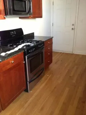 $1,700 | 1346.5 West Estes Avenue, Unit 3E, Chicago, IL 60626