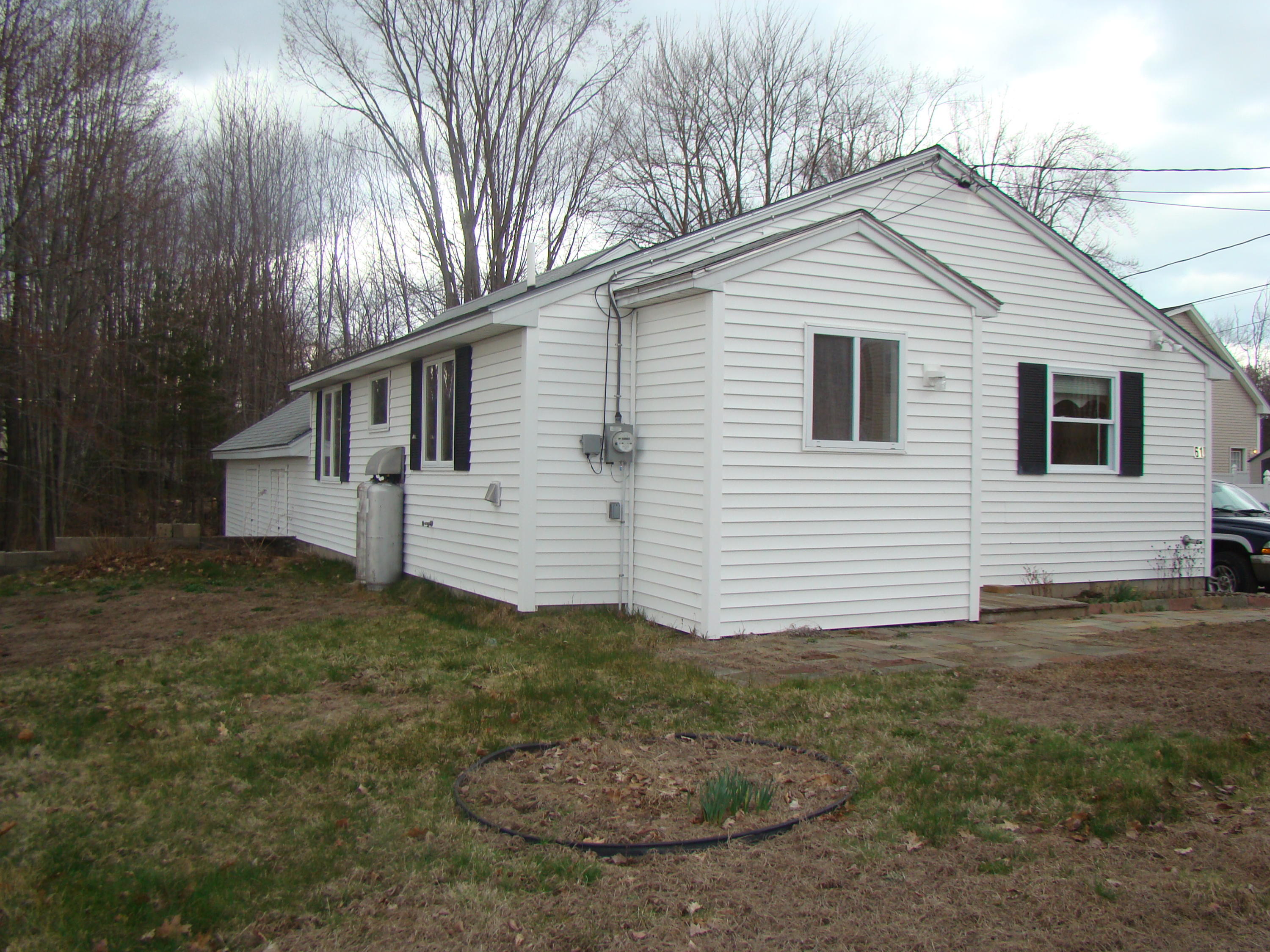 61 Shadagee Road Saco, ME 04072 - Photo 5 of 32 DSC00298