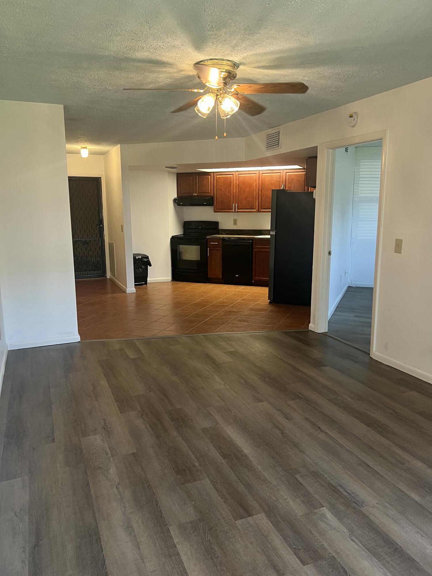 2069 Northeast Collins Circle, Unit 710 Jensen Beach, FL 34957 - Photo 7 of 15 tempImageT6k7T6