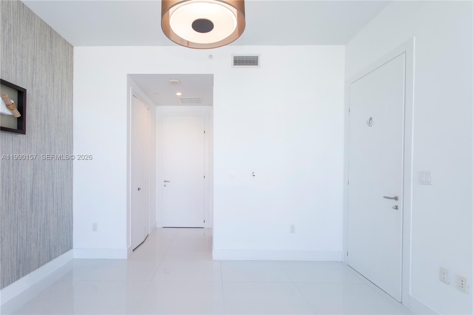 200 Biscayne Blvd Way, Unit 4512 Miami, FL 33131 - Photo 13 of 19
