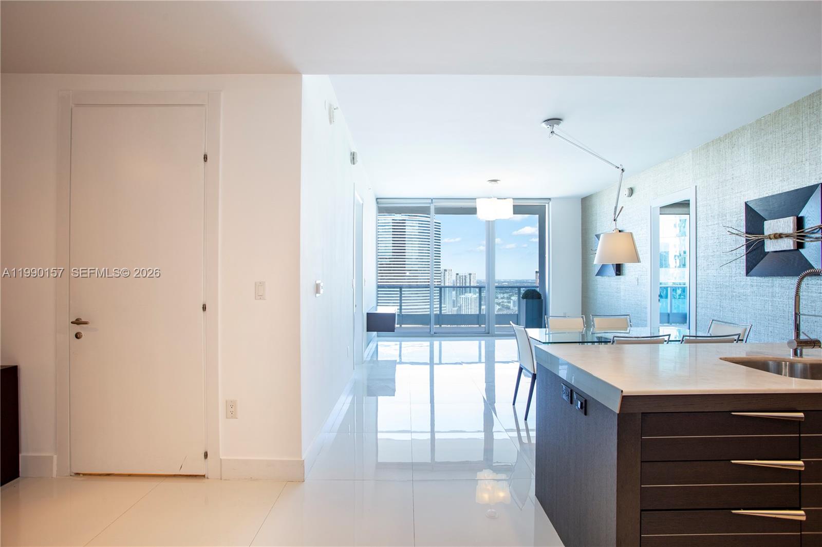 200 Biscayne Blvd Way, Unit 4512 Miami, FL 33131 - Photo 6 of 19