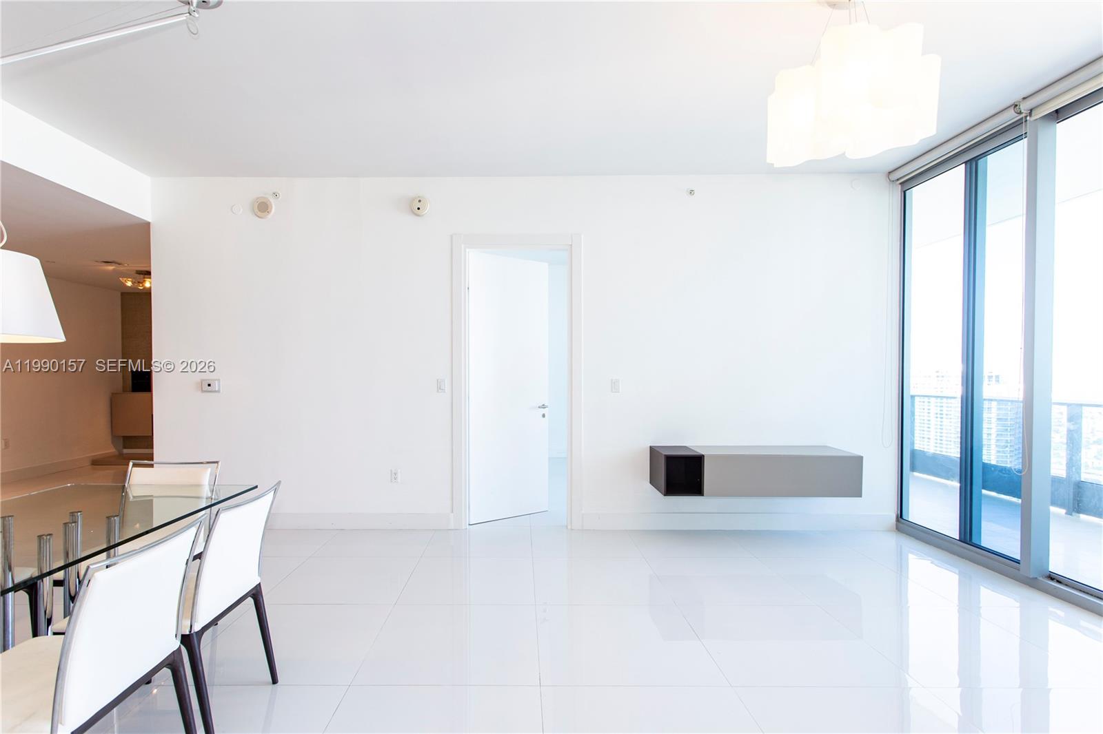 200 Biscayne Blvd Way, Unit 4512 Miami, FL 33131 - Photo 8 of 19