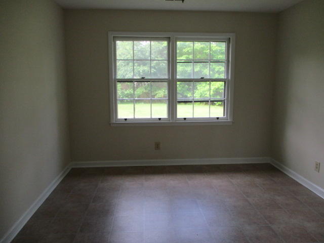 32 Stanhope Road Goose Creek, SC 29445 - Photo 3 of 8 485