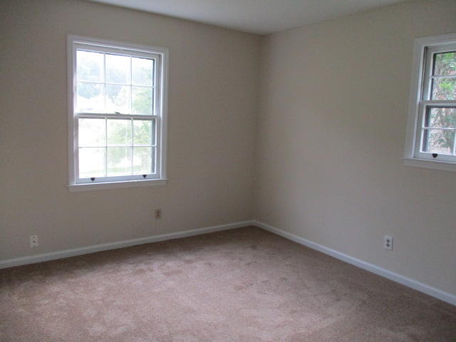 32 Stanhope Road Goose Creek, SC 29445 - Photo 5 of 8 463