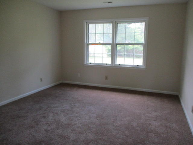 32 Stanhope Road Goose Creek, SC 29445 - Photo 6 of 8 484